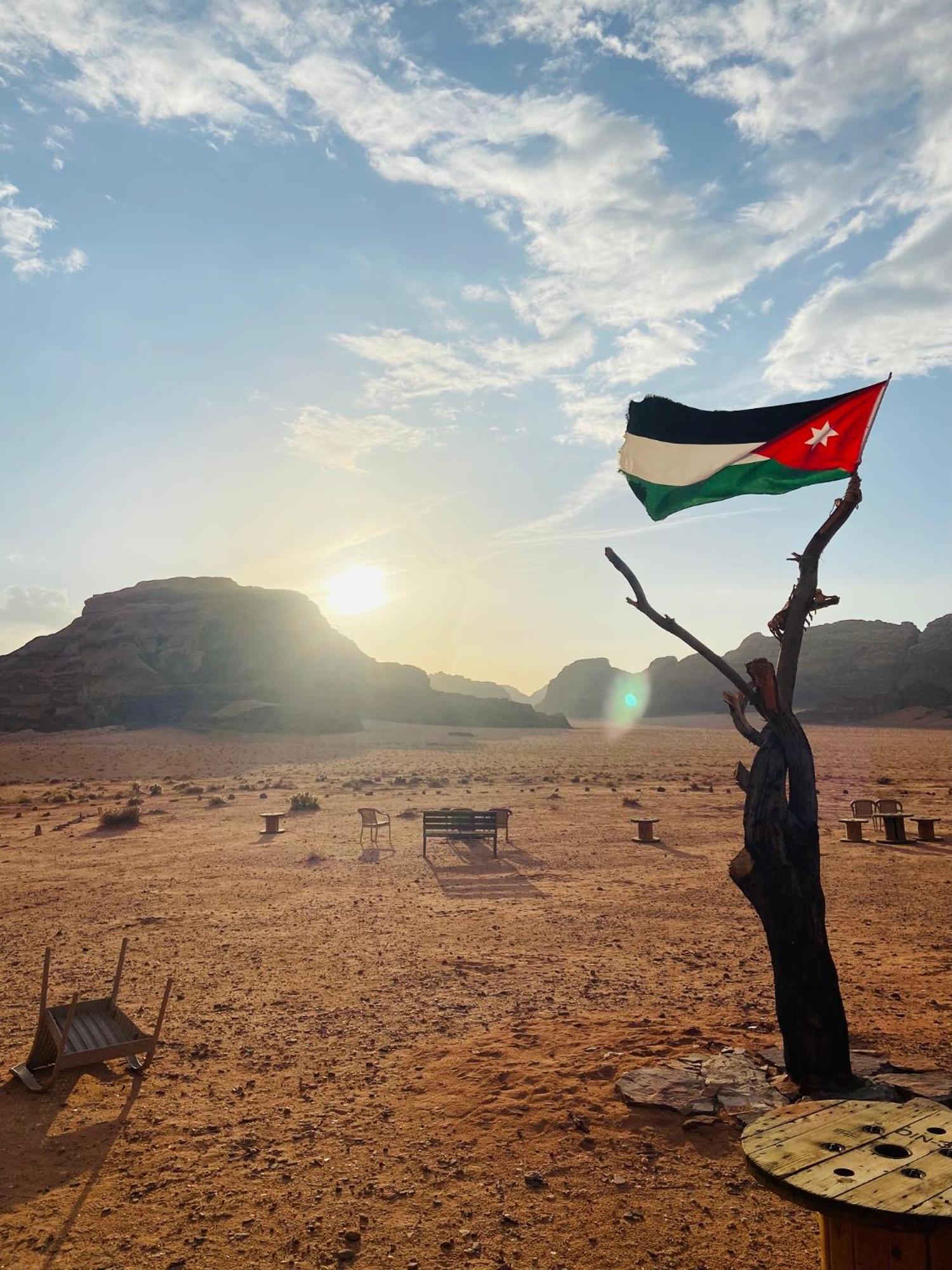 Wadi Rum Bedouin Heart Camp Exteriör bild