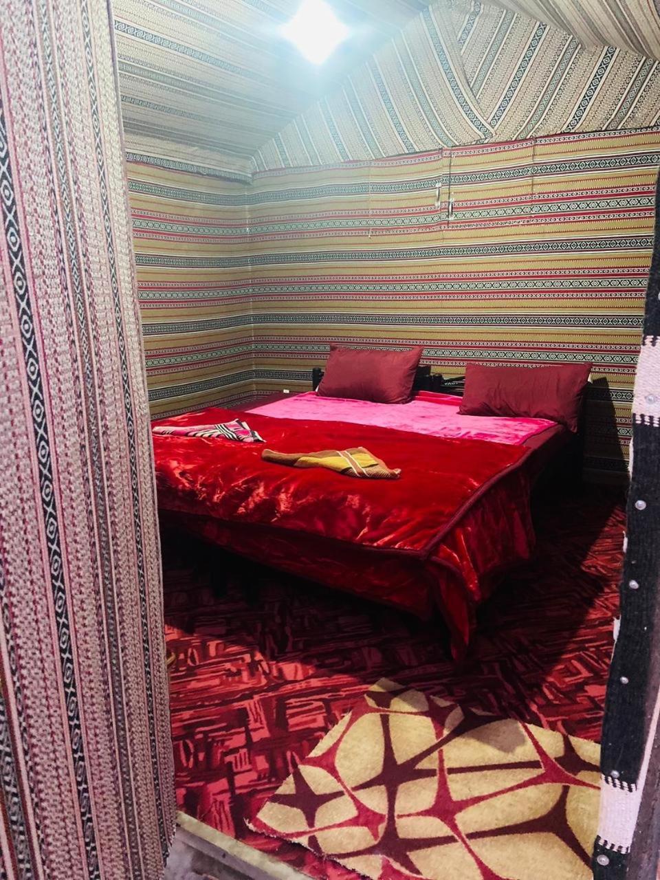 Wadi Rum Bedouin Heart Camp Exteriör bild