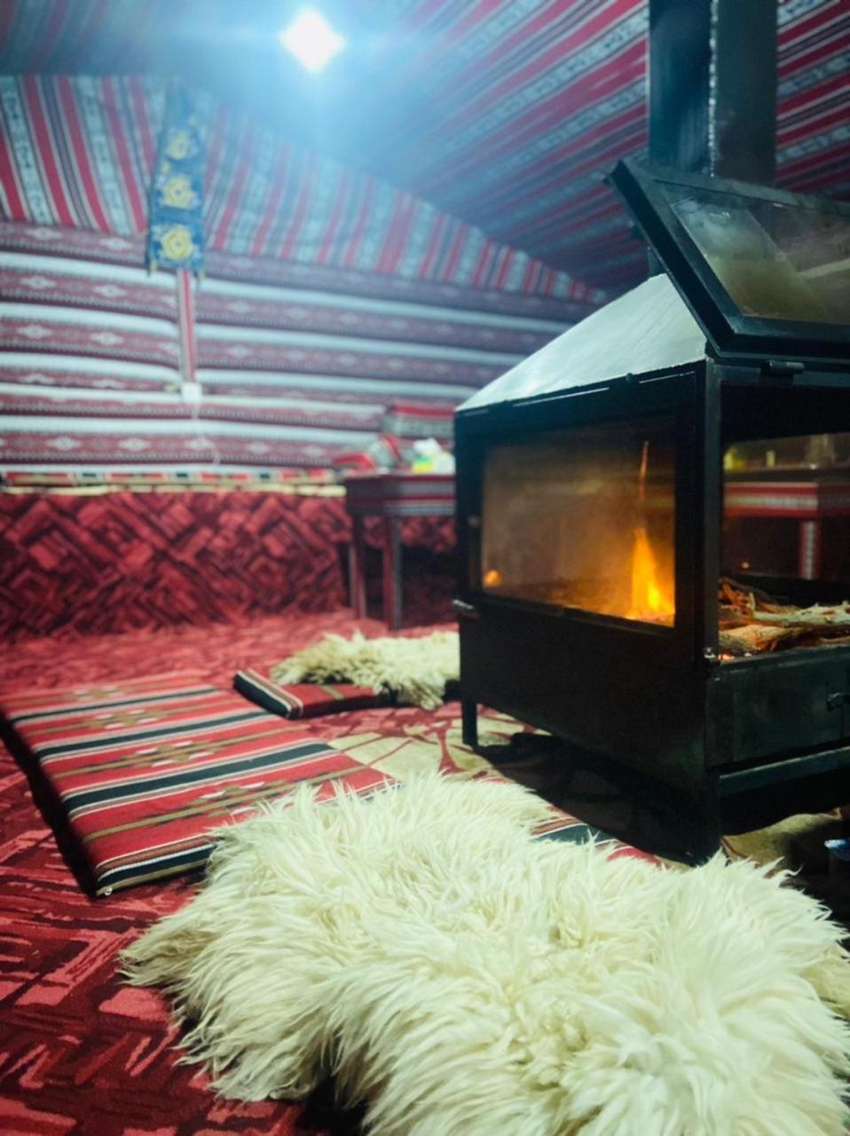 Wadi Rum Bedouin Heart Camp Exteriör bild