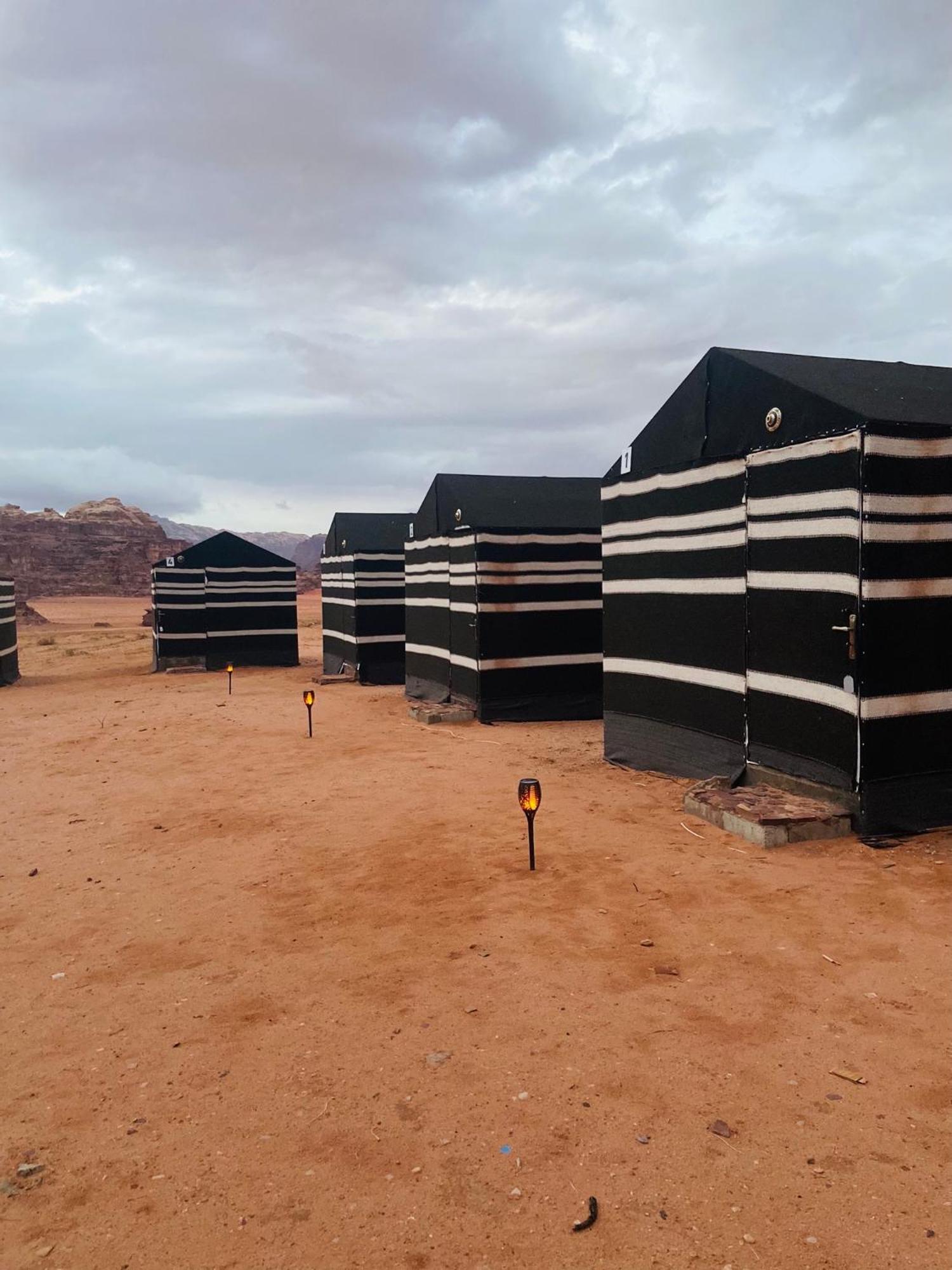 Wadi Rum Bedouin Heart Camp Exteriör bild